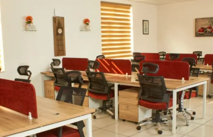 Dedicated Open Desk